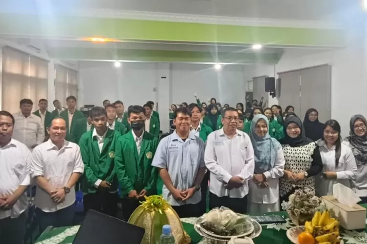 Rektor Unismuh Luwuk Banggai Buka Pembekalan Magang Terapan, Diikuti 60 Mahasiswa FKIP